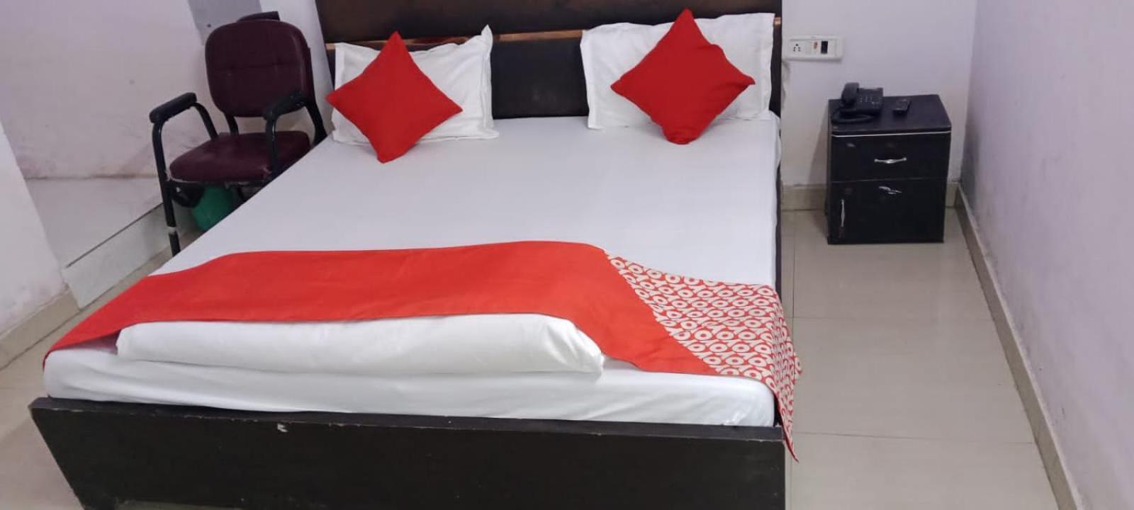 New Signature Village Hotel